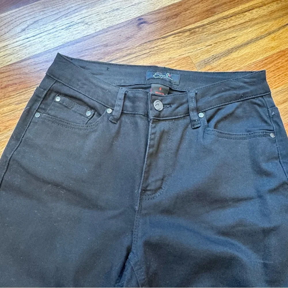 Y2K Earl Black Flared Flounce Raw Hem Women’s Jeans Size 6 - Picture 5 of 9